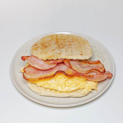 พานินี่อาหารเช้า - ไข่คนและเบคอน 1