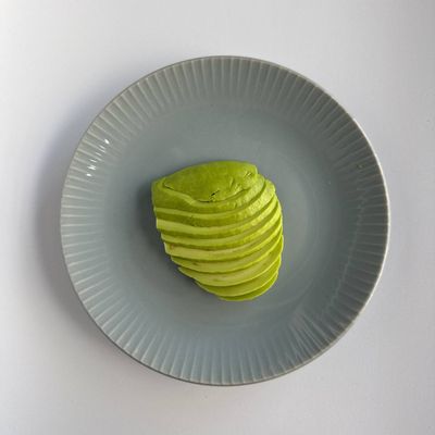 Breakfast Sides - Sliced Avocado / Half 1
